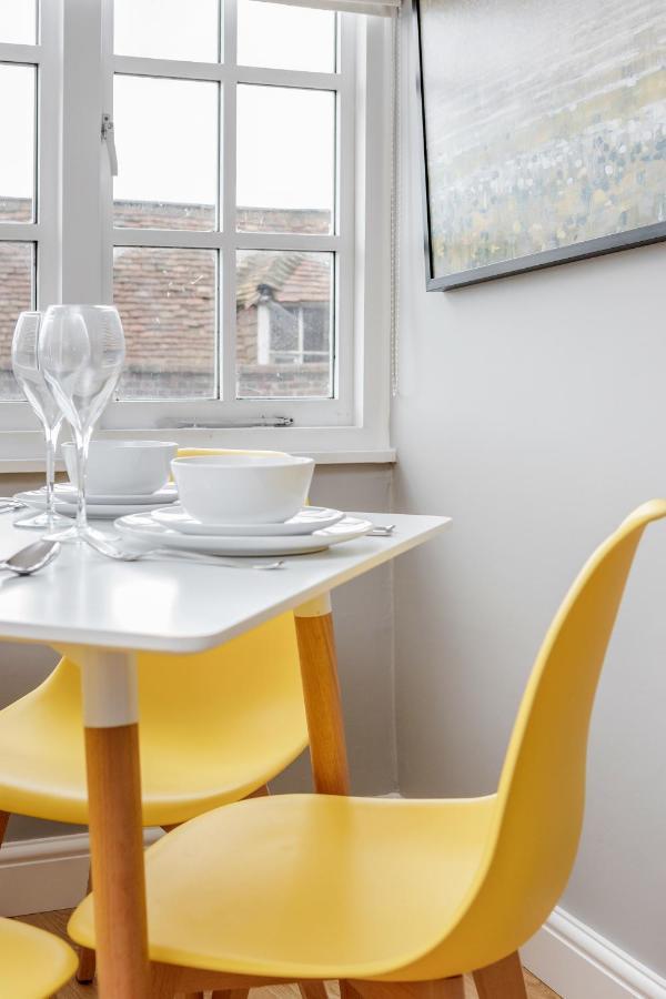 The Gem Of Central Winchester - Sleeps 4 Buitenkant foto
